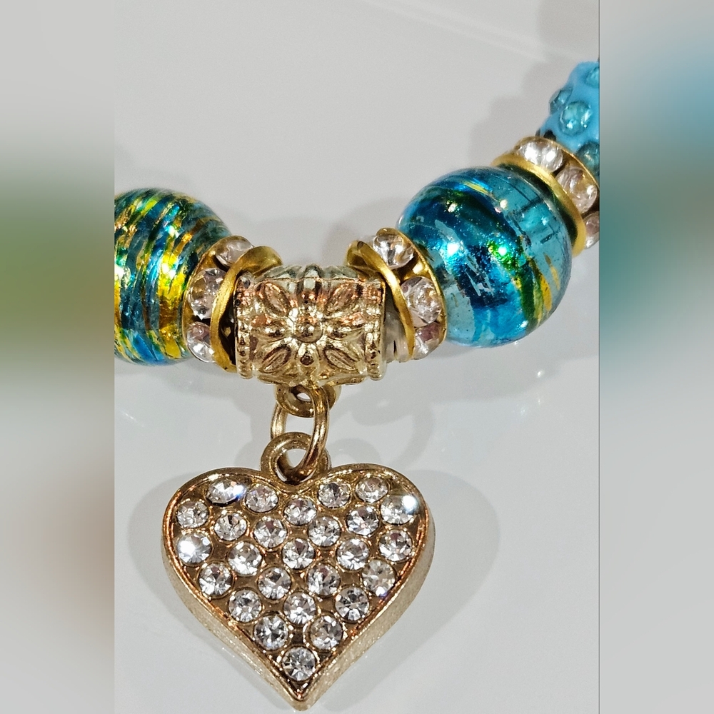 Nordstrom Blue and Gold Beaded Bracelet with Heart Charm NWOT - Picture 3 of 4